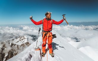 Doit-on vraiment partir à l’autre bout du monde pour se trouver soi-même ?