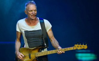 Droit d'auteur et IA : Sting et d'autres artistes ont publié mardi une lettre ouverte dans le journal The Times pour dénoncer une réforme 