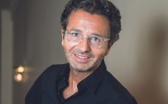 « Aucun autre pays au monde n’a autant soutenu le secteur culturel que la France », Laurent Bentata, producteur..